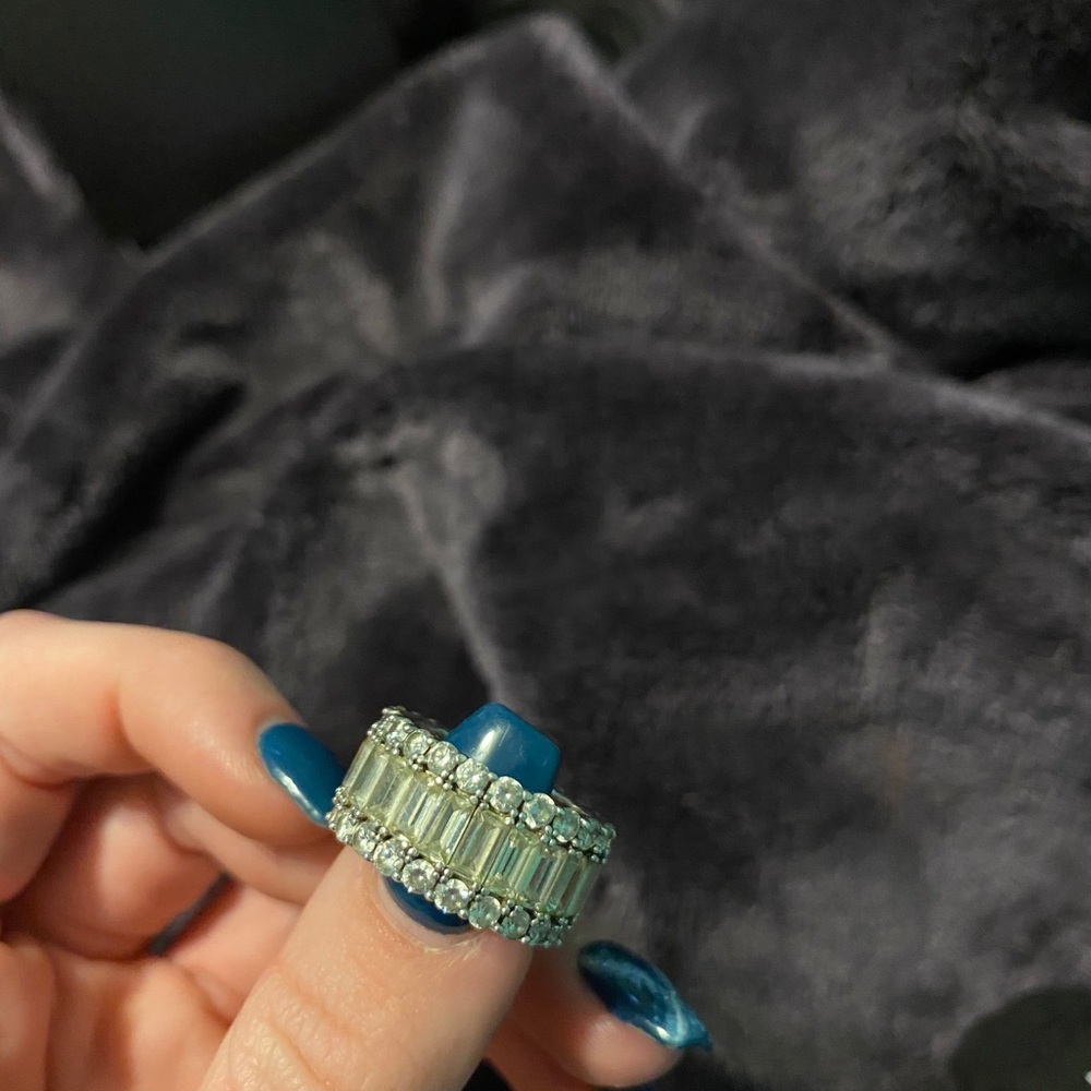 Emerald Stone Ring - image 7